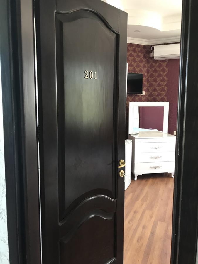 Nani'S Sweet Home Batumi Zewnętrze zdjęcie